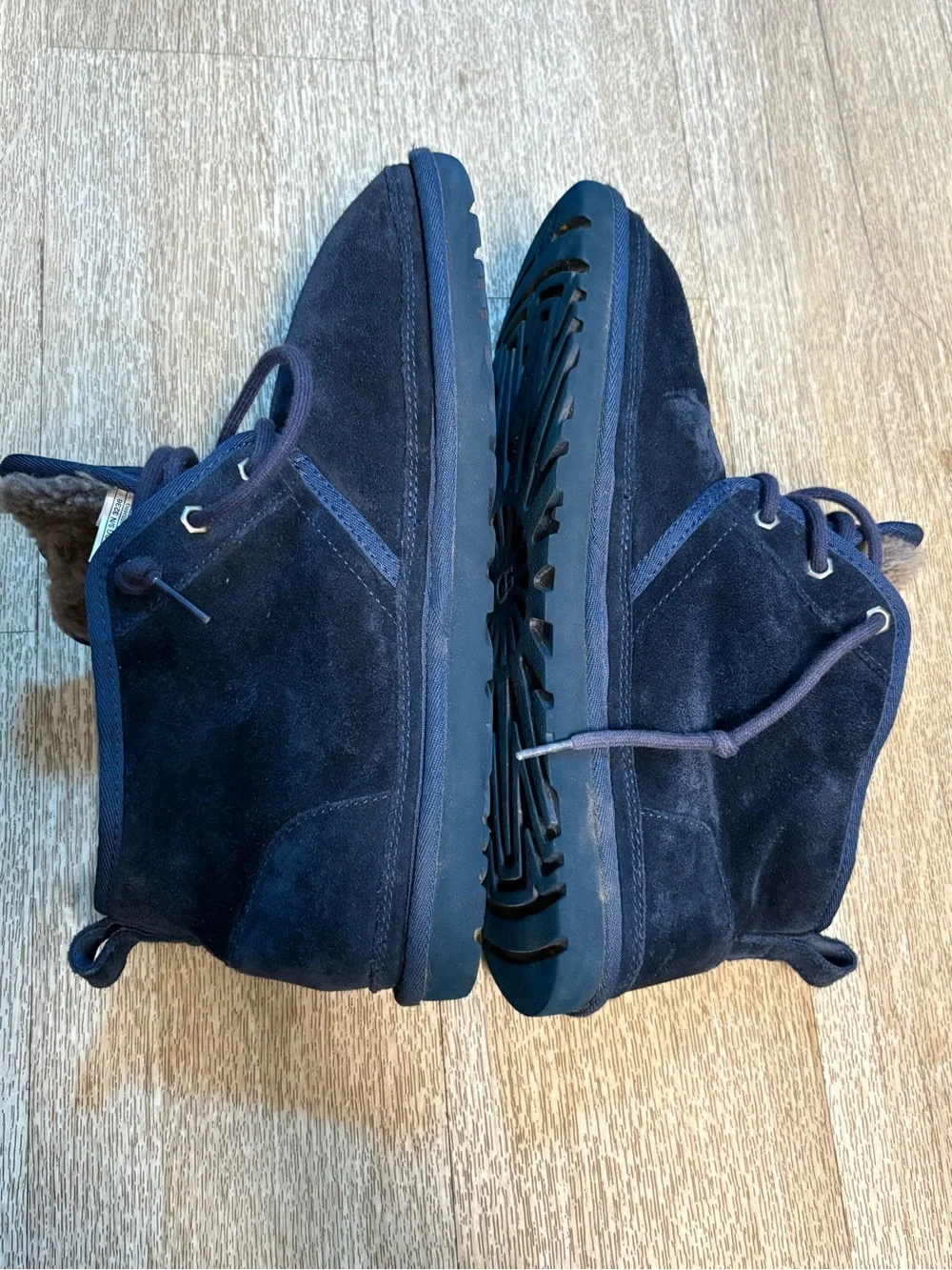 UGG please see